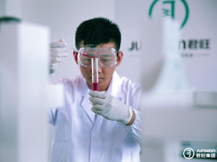 君旺集團(tuán)受邀出席2021綠色建筑高峰論壇，簽約綠色保溫板戰(zhàn)略合作協(xié)議